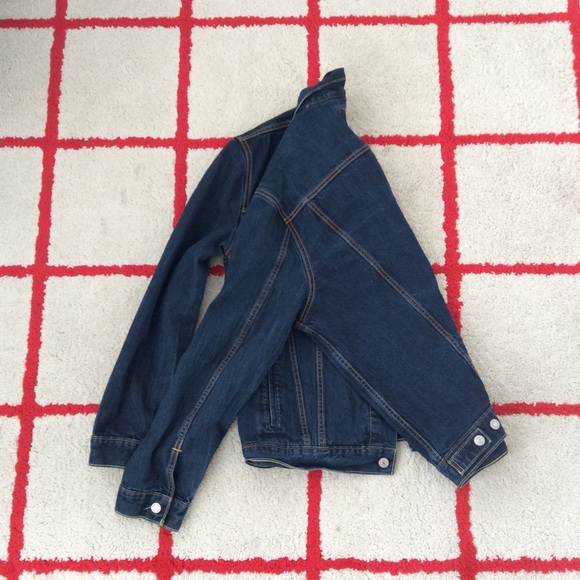 Levi’s Denim Jacket - Picture 2 of 5